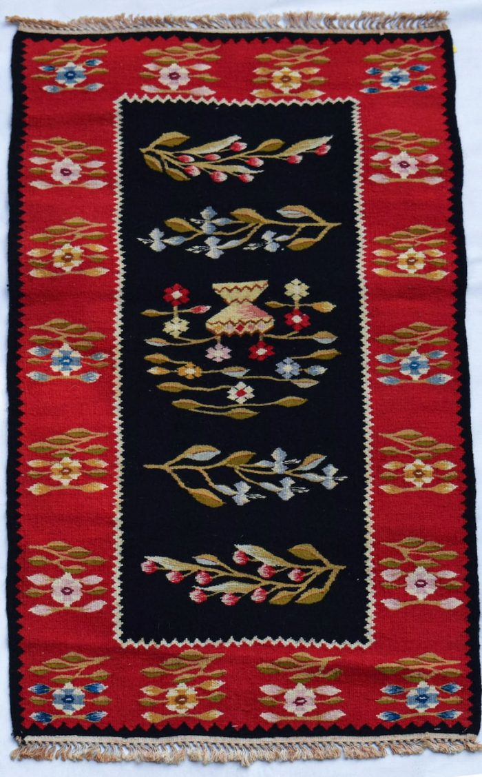 Handmade Turkish Kilim Rug | 124 cm x 61 cm | 4.1 x 2.0 ''ft